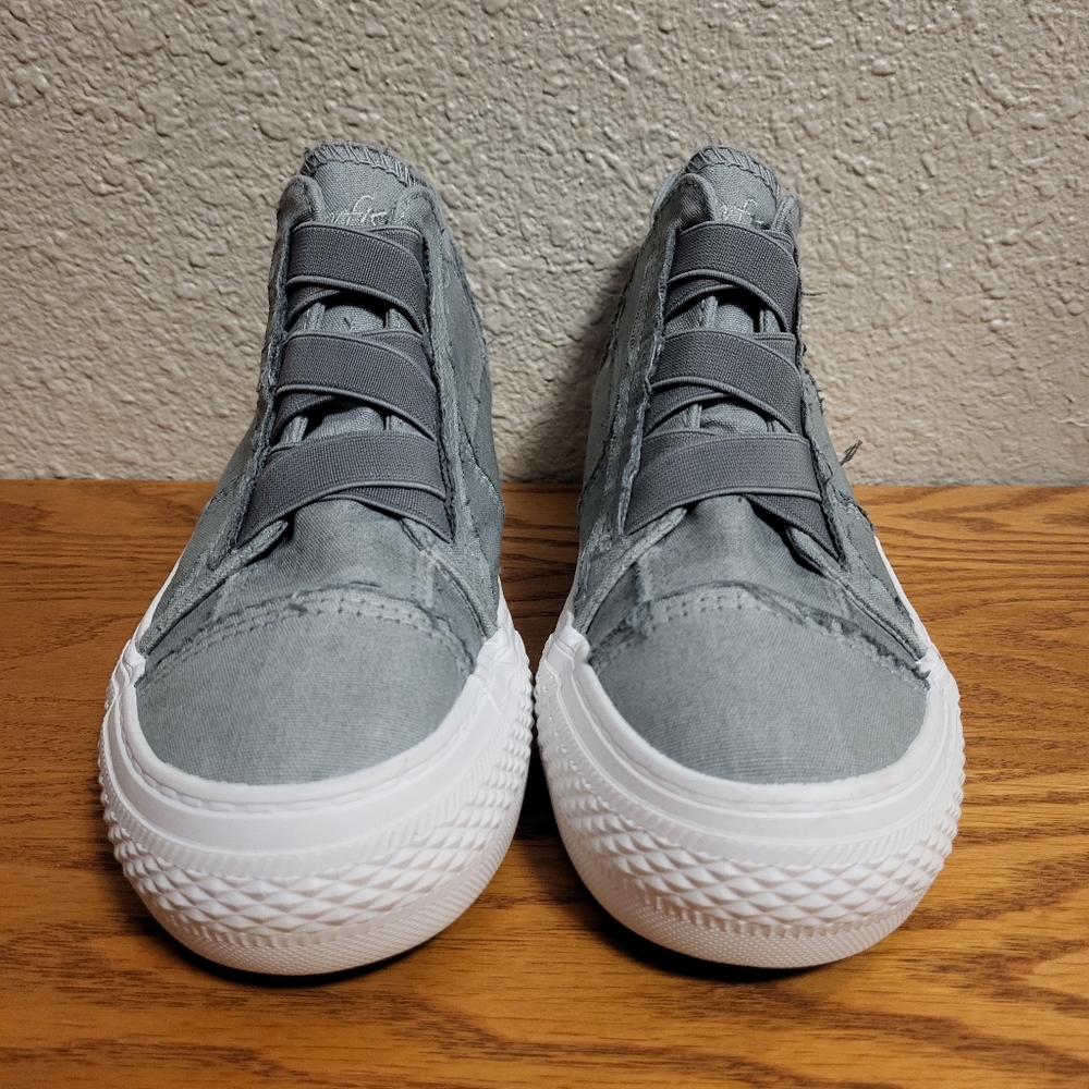 Blowfish Malibu Gray Hidden Wedge Sneaker Size 8 - Picture 6 of 13